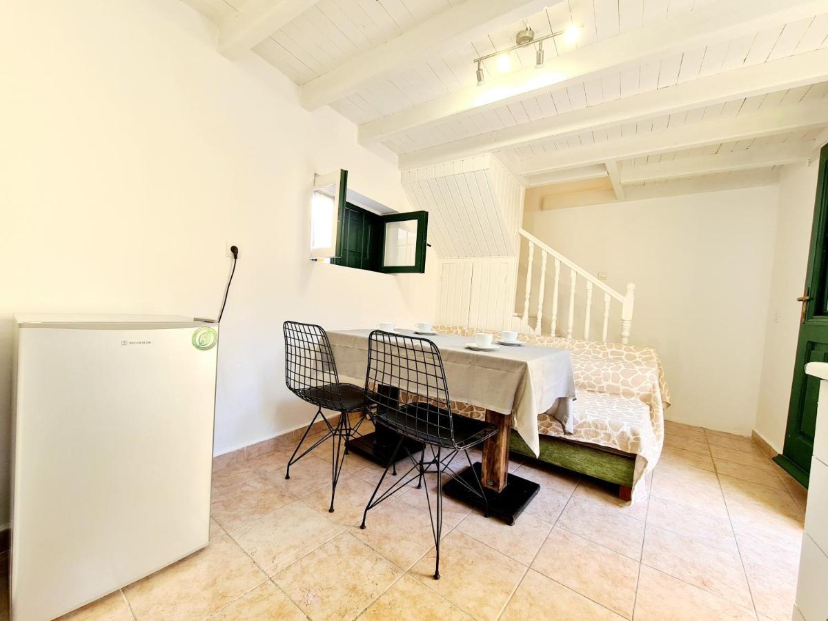 Piccolo Modern Suites Old Town Rhodes City 외부 사진